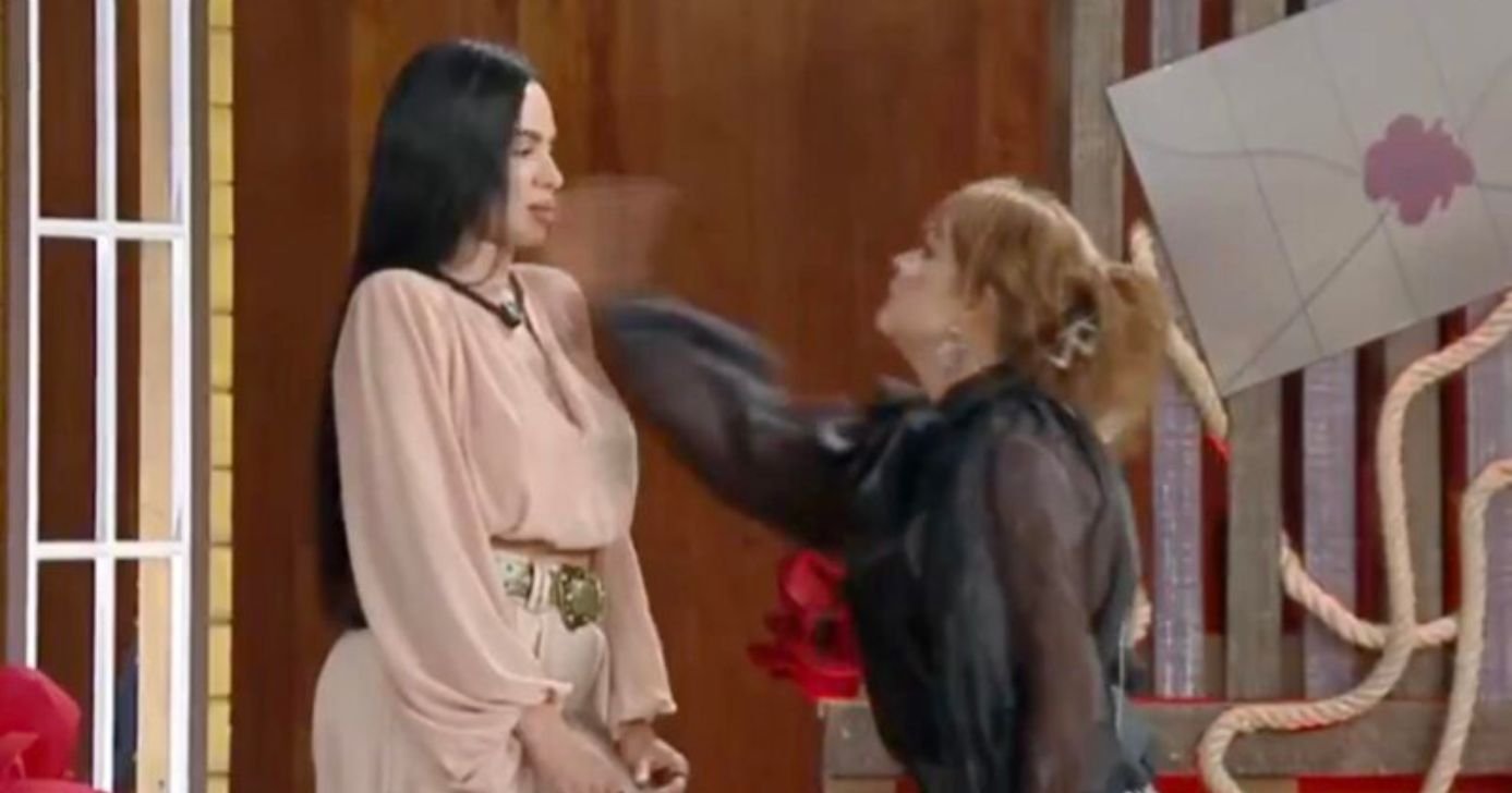 Gaby Spanic e Tamires Assis em A Fazenda 17 (Foto: Reprodução/ Internet)