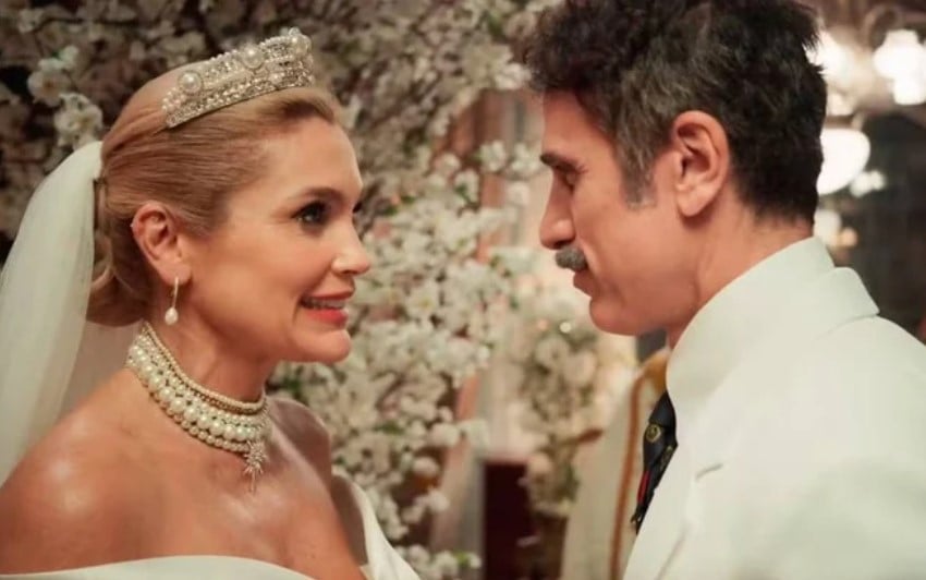 Sandra e Ernesto se casam em Êta Mundo Melhor! (Foto: Reprodução / Globo)