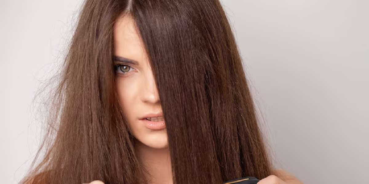 Fim da progressiva nos cabelos (Foto: Reprodução/Freepik)