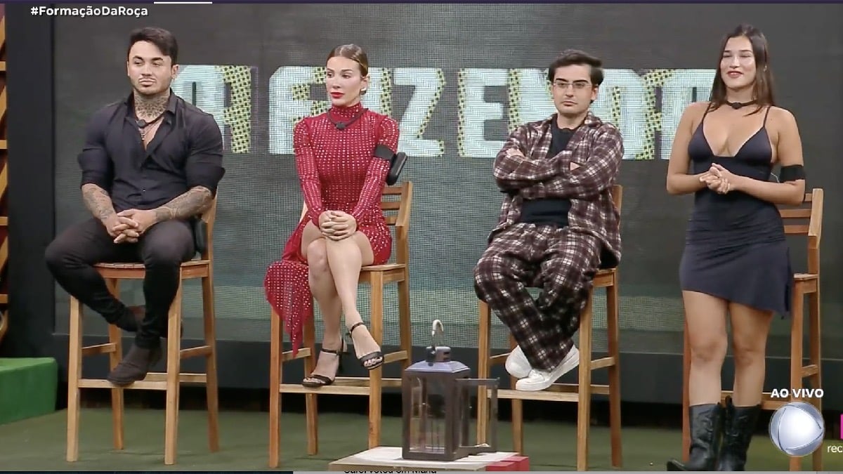 Formação de Roça em A Fazenda (Foto: Reprodução/Record)