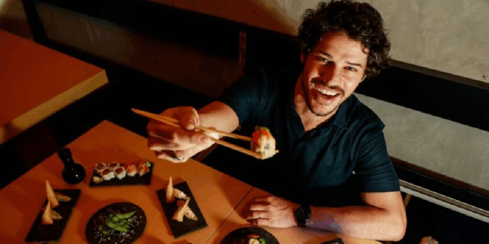José Loreto em seu restaurante (Foto: Divulgação)