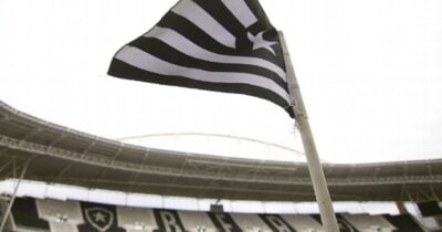 Textor prepara PIX para assinar com zagueiro de R$ XM e +1 craque  - Foto: Internet