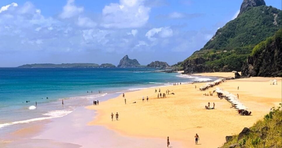 Fernando de Noronha (Foto: Reprodução/ on a plane again)