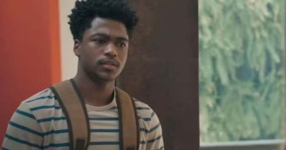 Júnior (Guthierry Sotero) em Três Graças (Foto: Reprodução / Globo)