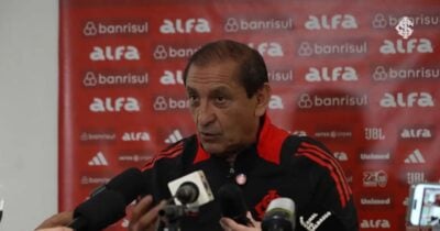 Ramón Díaz no Internacional (Foto: Reprodução/ YouTube)