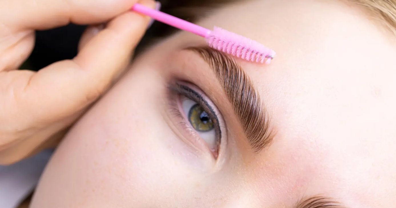 Sobrancelhas perfeitas com 2 dicas infalíveis (Foto: Divulgação)