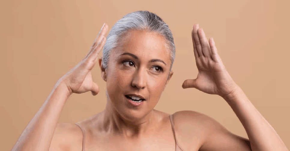 Cabelos brancos (Foto: Reprodução/ Freepik)