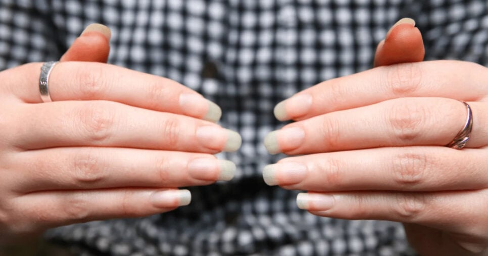 Unhas grandes e naturais com 4 truques (Foto: Divulgação)