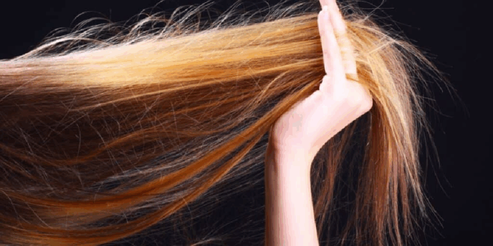 Cabelo com frizz (Foto: Reprodução/Internet)