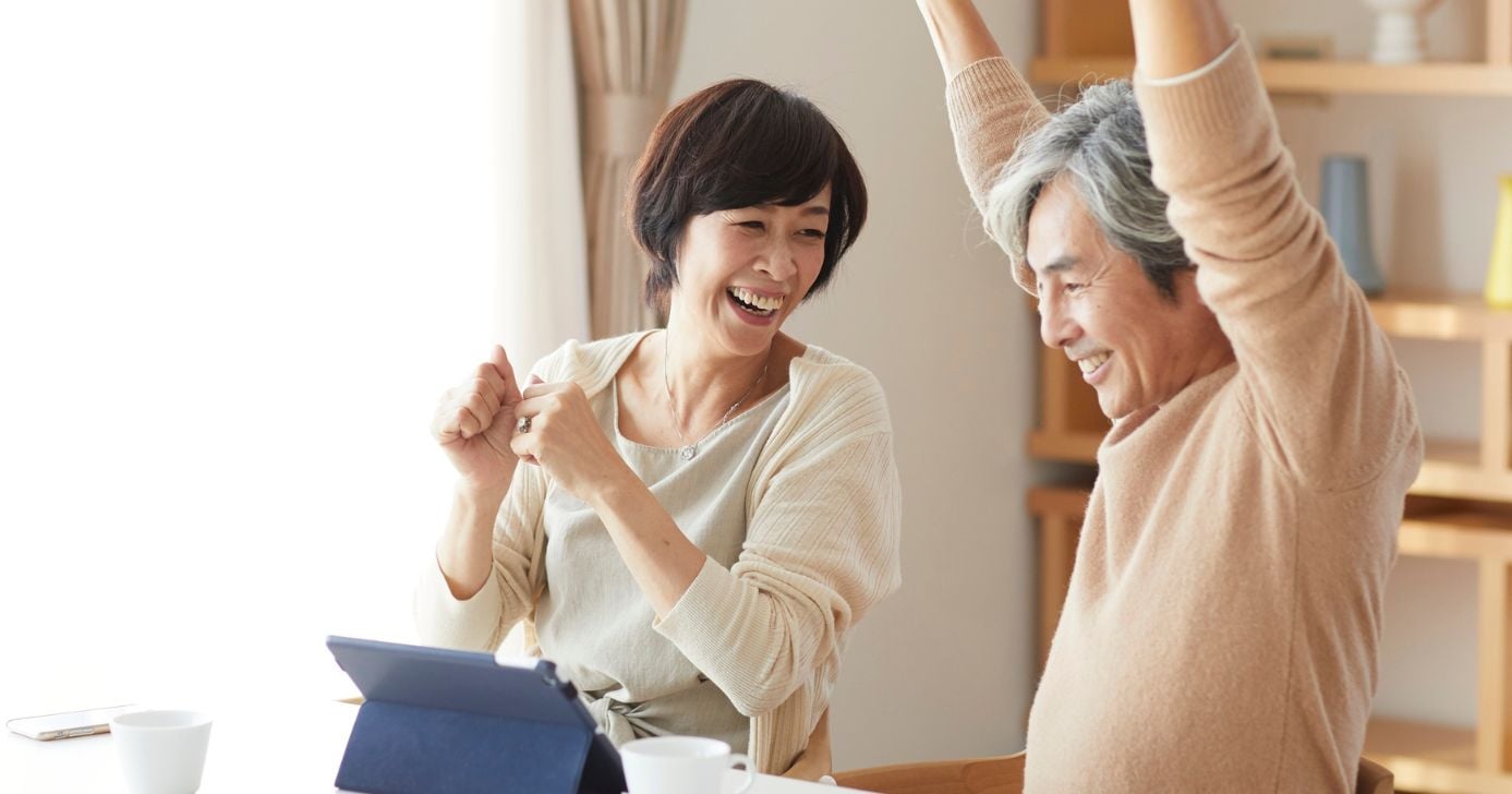 Casal de idosos (Foto: Canva)