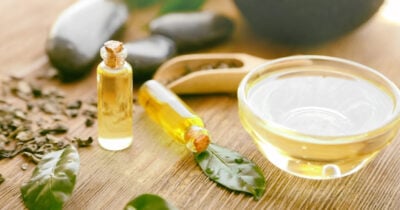 Óleo essencial ameniza a caspa do cabelo (Foto: Divulgação)