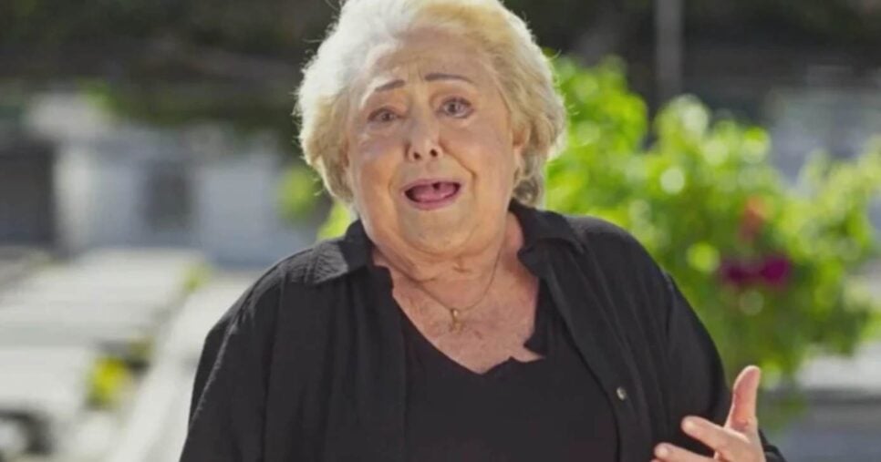 Rosa (Suely Franco) em Dona de Mim (Foto: Reprodução / Globo)