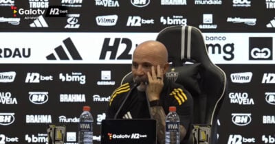 Jorge Sampaoli fala de Scarpa (Foto: Atlético-TV)
