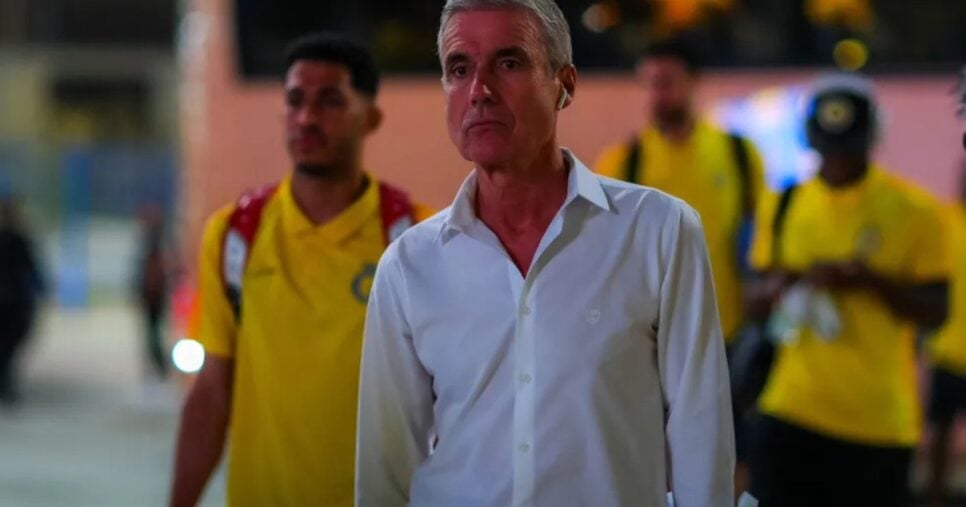 Luis Castro está na mira da nova direção do Grêmio — Foto: Site oficial do Al-Nassr