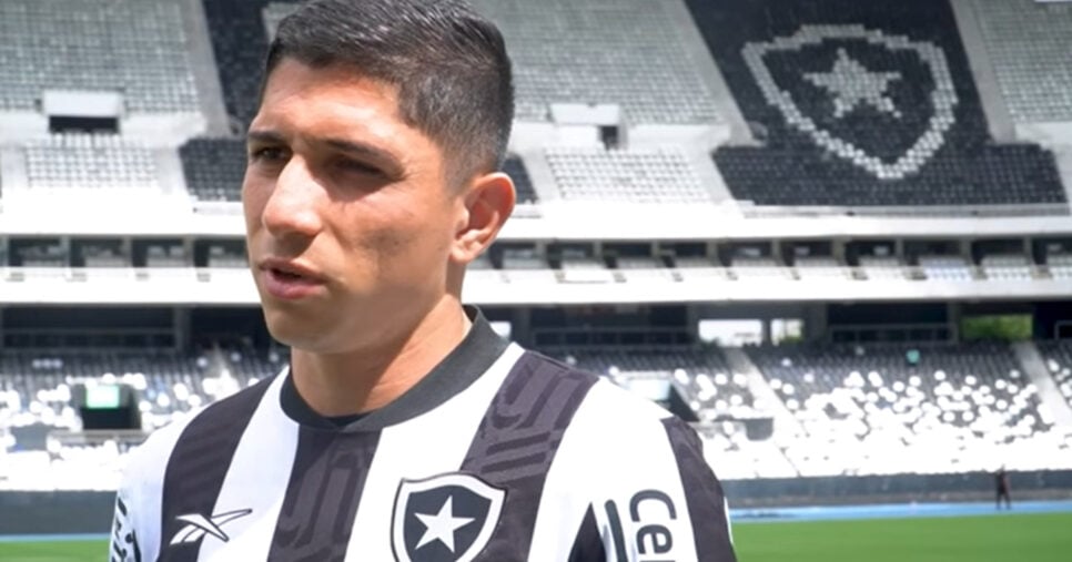 Savarino entra na mira do Corinthians (Foto: Botafogo TV)