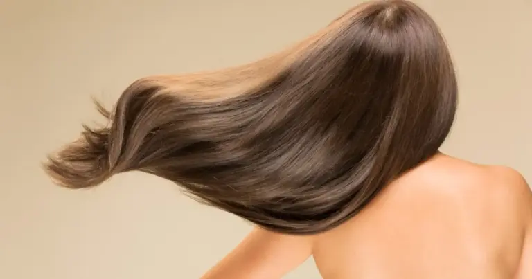 Fim da progressiva: 3 máscaras alisam o cabelo da raiz às pontas em casa Fim da progressiva: 3 máscaras alisam o cabelo da raiz às pontas em casa