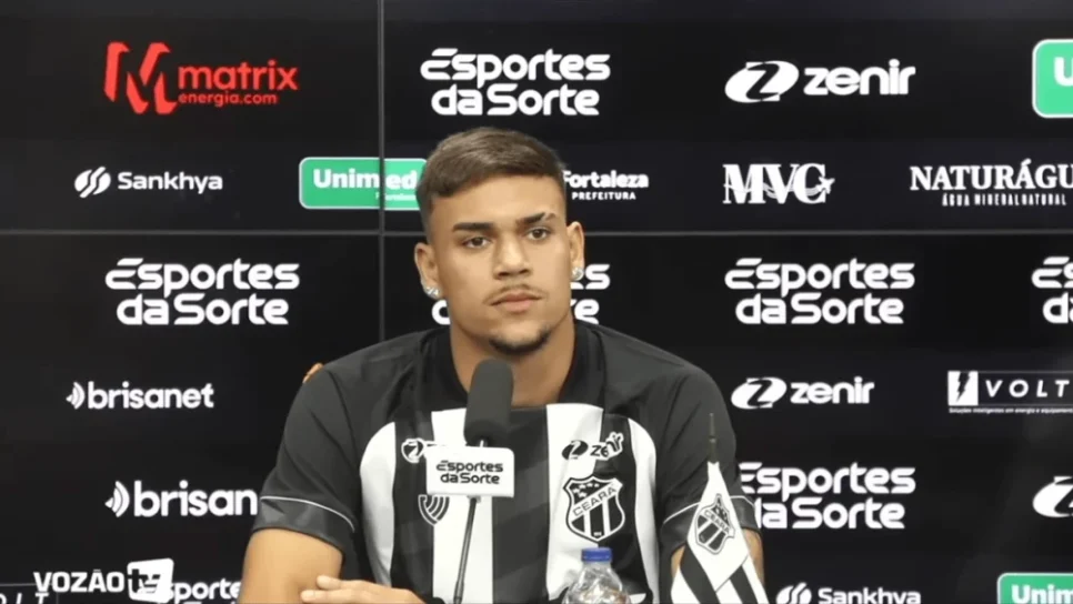 João Pedro Tchoca pode sair do Corinthians (Foto: VozãoTV) João Pedro Tchoca pode sair do Corinthians (Foto: VozãoTV)