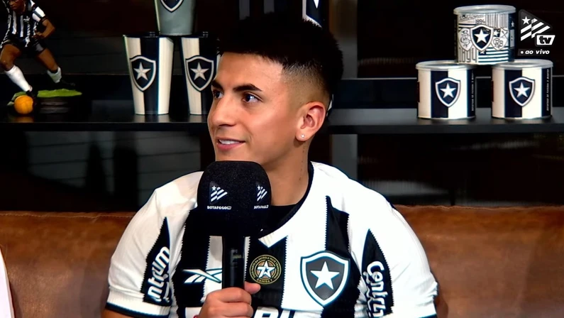 Thiago Almada (Foto: Reprodução/ Botafogo TV)