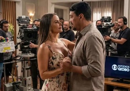 Viviane e Belo em Três Graças (Foto: Reprodução / Globo)
