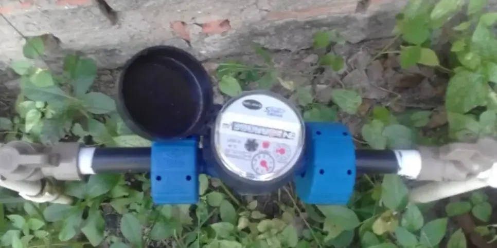 Hidrômetro instalados na áreas externas podem sofrer danos e furtos (Reprodução: Divulgação) Hidrômetro instalados na áreas externas podem sofrer danos e furtos (Reprodução: Divulgação)