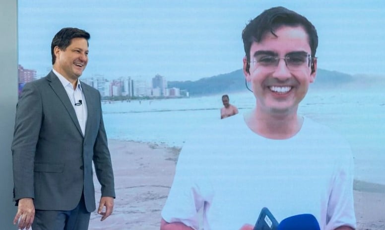 Dudu Camargo e Eleandro Passaia (Foto: Reprodução / Record)

