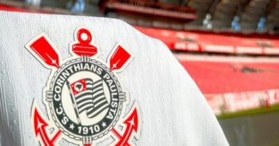 Dorival Jr é comunicado sobre saída de meio-campista - Foto: Internet