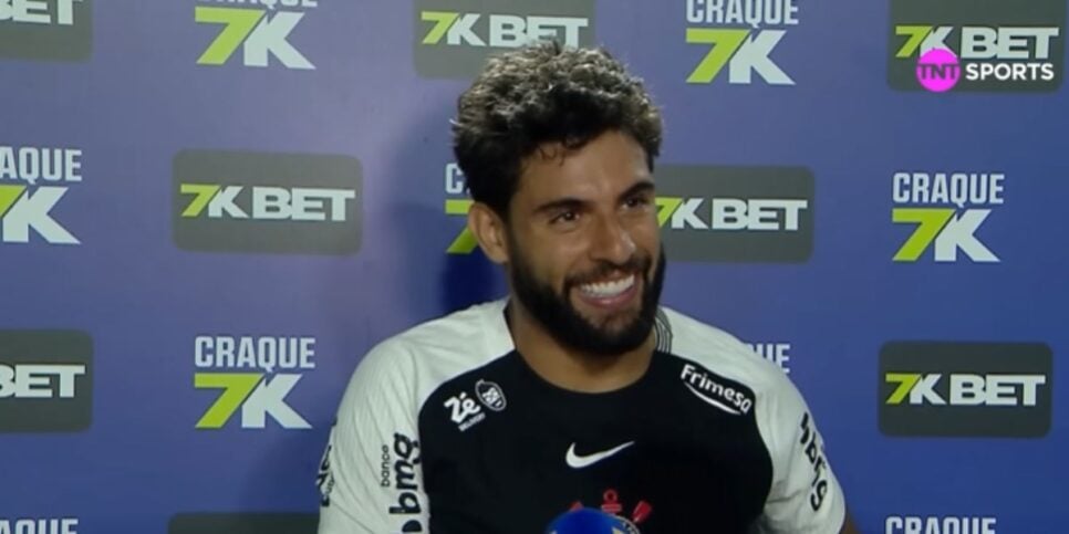 Futuro de Memphis Depay no Corinthians em Aberto: Contrato Bilionário e Decisão Adiante