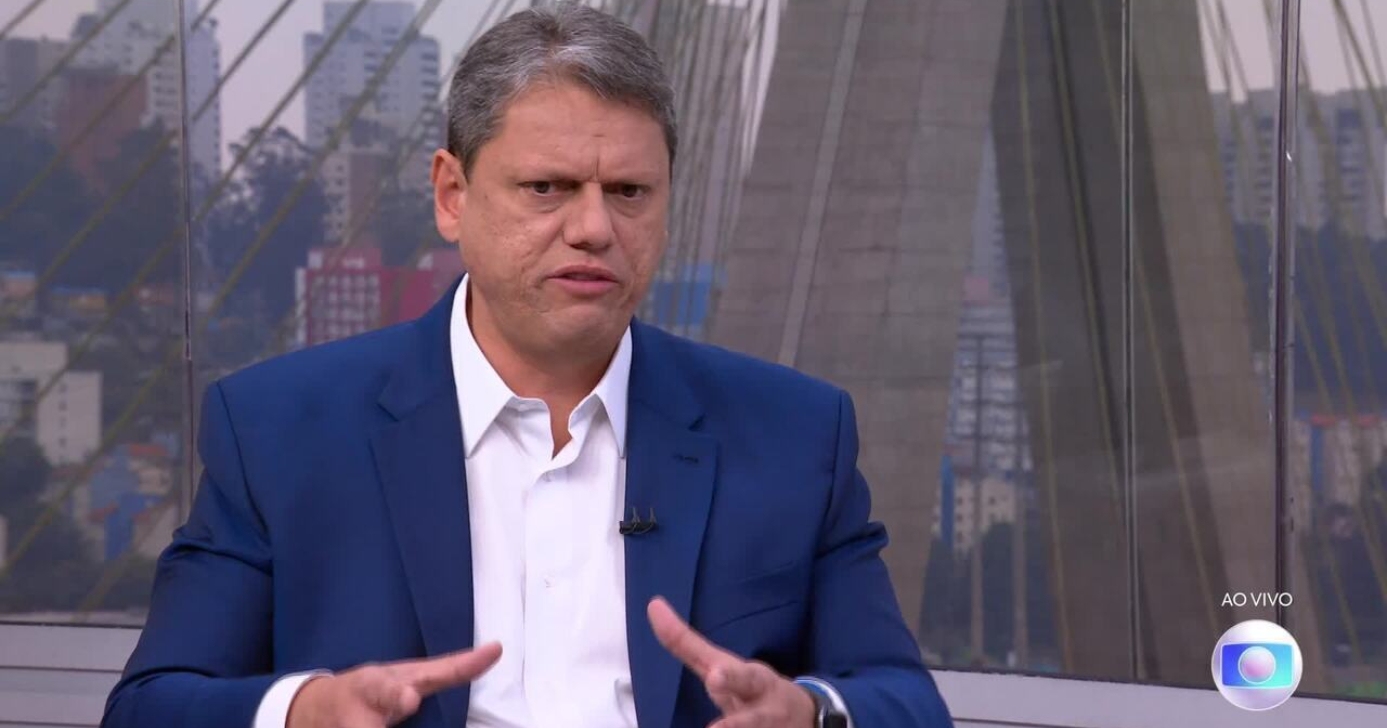 Essa foi a lei sancionada por Tarcísio (Foto: TV Globo)