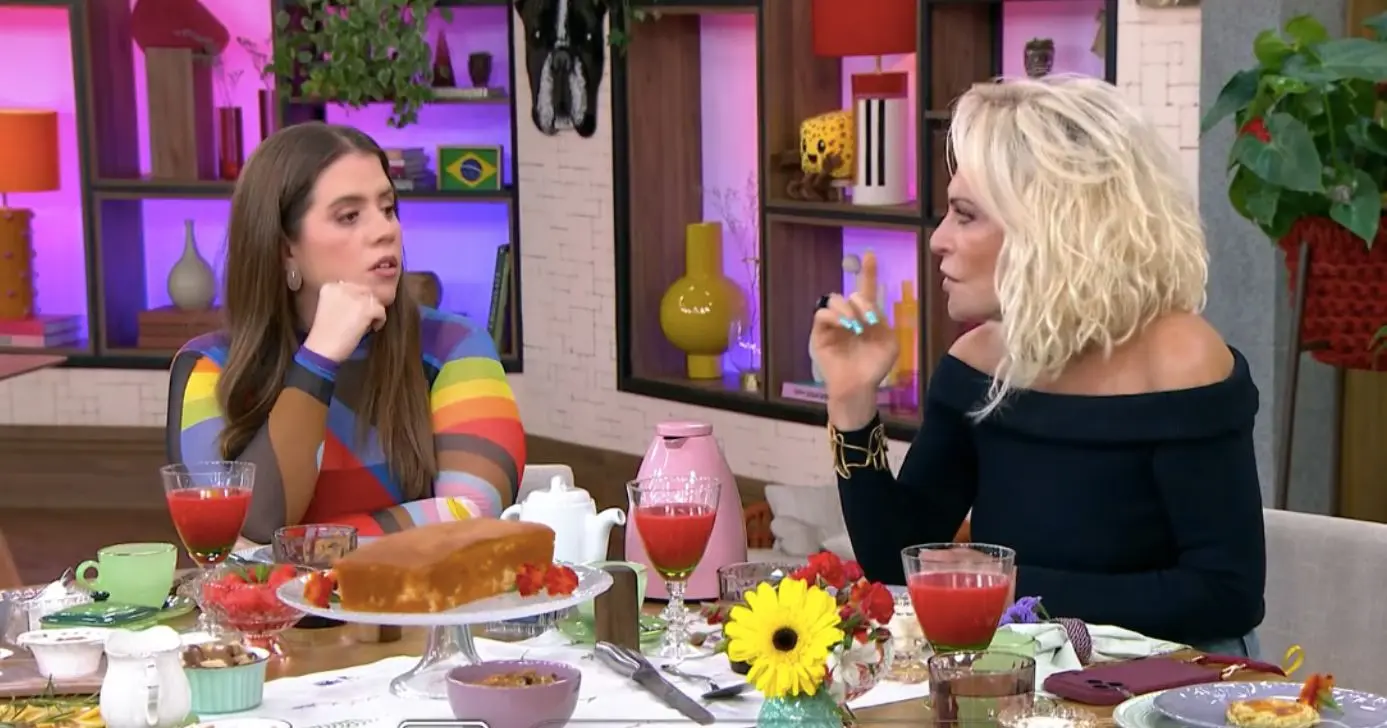 Tati Machado e Ana Maria no Mais Você (Foto: Reprodução / Globo)