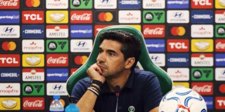Abel sofre debandada de 5 craques no Palmeiras em véspera de decisão Abel sofre debandada de 5 craques no Palmeiras em véspera de decisão