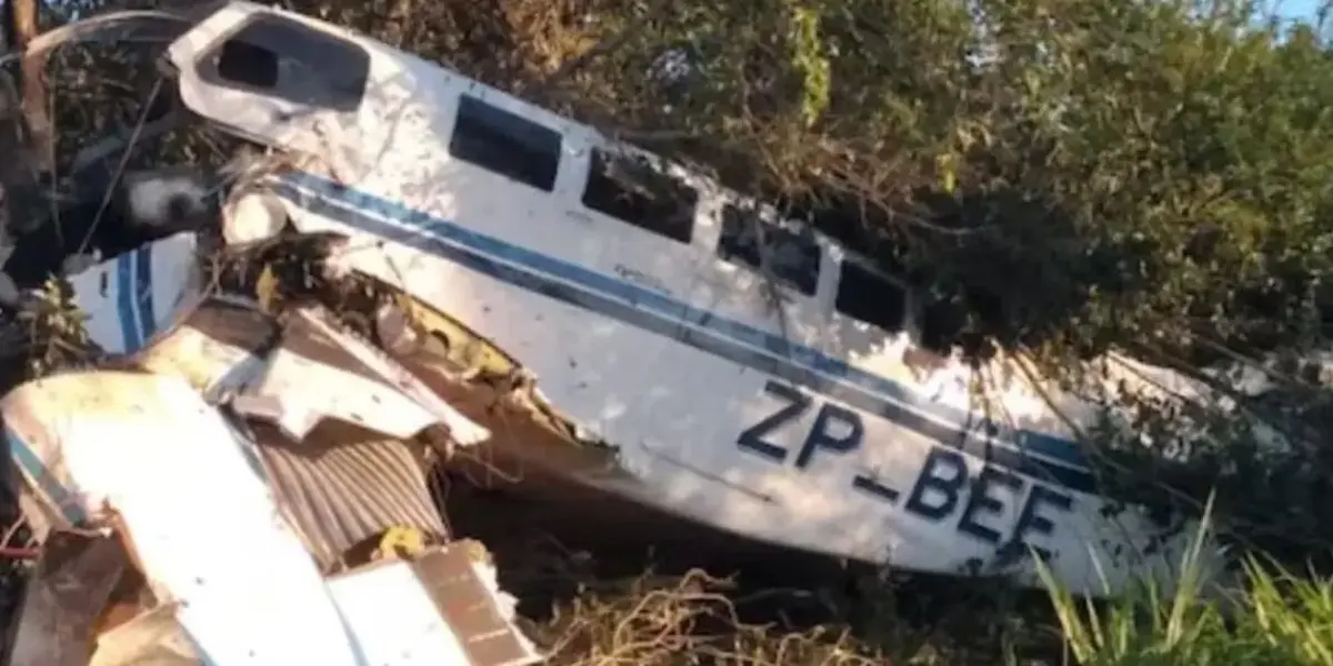 Avião com milhões caiu em uma cidade do Paraguai (Reprodução: Divulgação) Avião com milhões caiu em uma cidade do Paraguai (Reprodução: Divulgação)