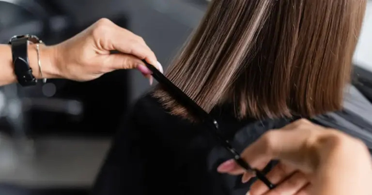Efeito rejuvenescedor: 8 cortes de cabelo longo transformam mulheres acima dos 45 anos Efeito rejuvenescedor: 8 cortes de cabelo longo transformam mulheres acima dos 45 anos