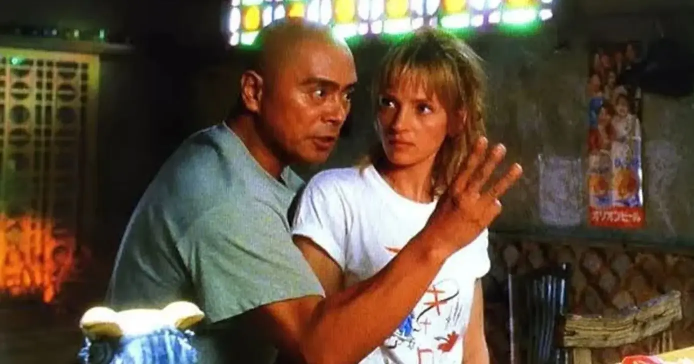 Kenji Ohba e Uma Thurman em Kill Bill (Foto: Reprodução / Internet) 
