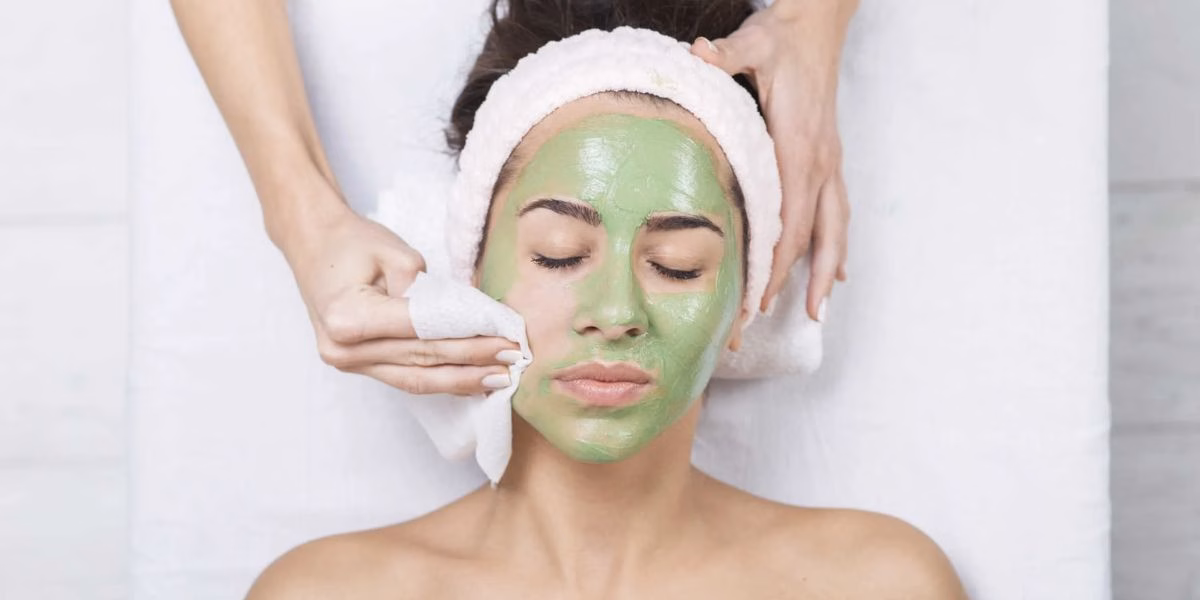 Argila verde ajuda a acabar com os cravos do nariz (Reprodução: Divulgação) Argila verde ajuda a acabar com os cravos do nariz (Reprodução: Divulgação)