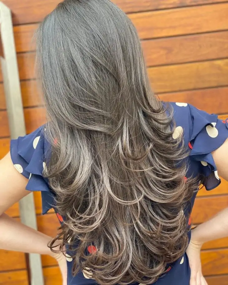 Corte de cabelo longo repicado (Foto: Reprodução/ Internet)