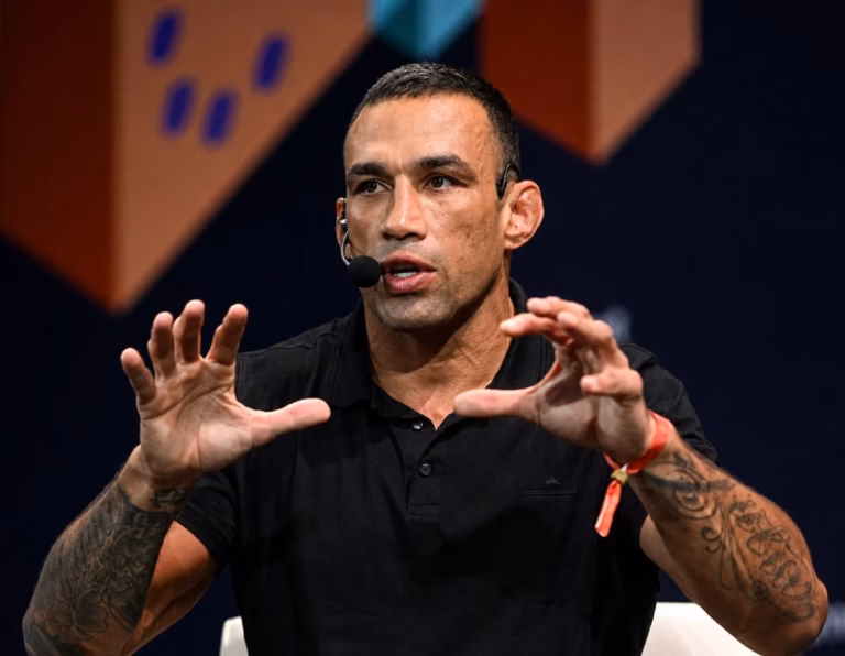 RedeTV! transmite Liga Monstro MMA com comentários de Fabrício Werdum