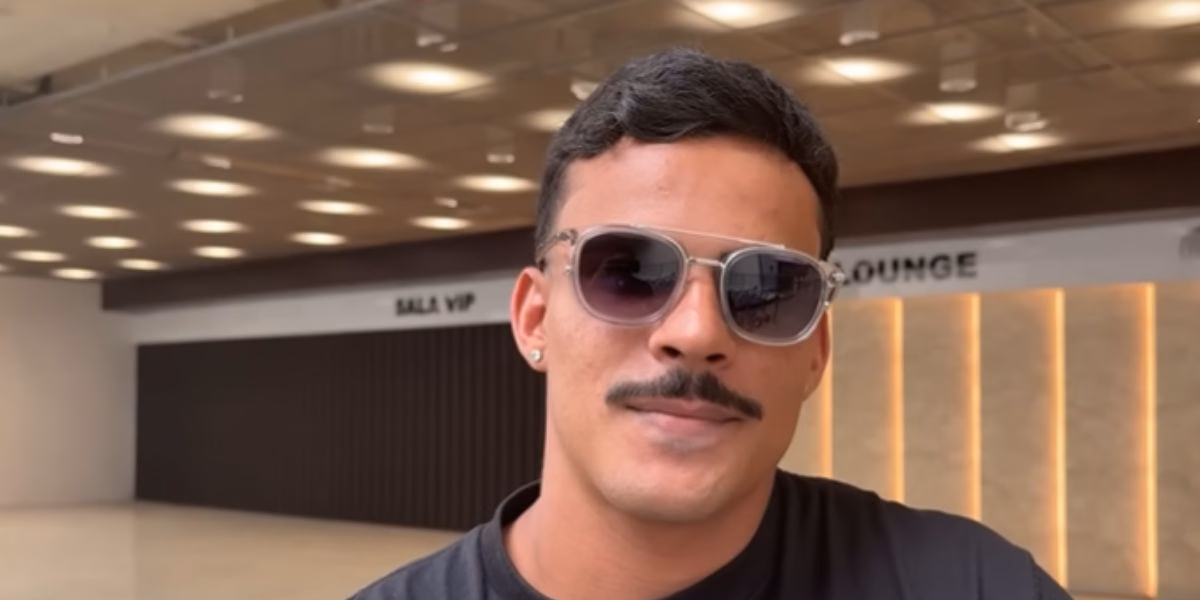 Kaiki Bruno vai defender o Como na próxima temporada europeia (Reprodução: Samuca TV / Youtube) Kaiki Bruno vai defender o Como na próxima temporada europeia (Reprodução: Samuca TV / Youtube)