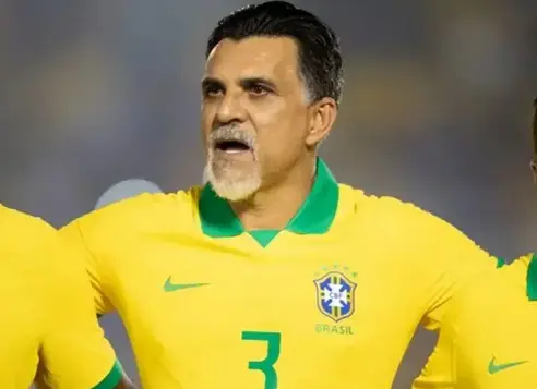 Ex-jogador da Seleção Brasileira teve prisão decretada (Foto: Reprodução / Instagram) Ex-jogador da Seleção Brasileira teve prisão decretada (Foto: Reprodução / Instagram)