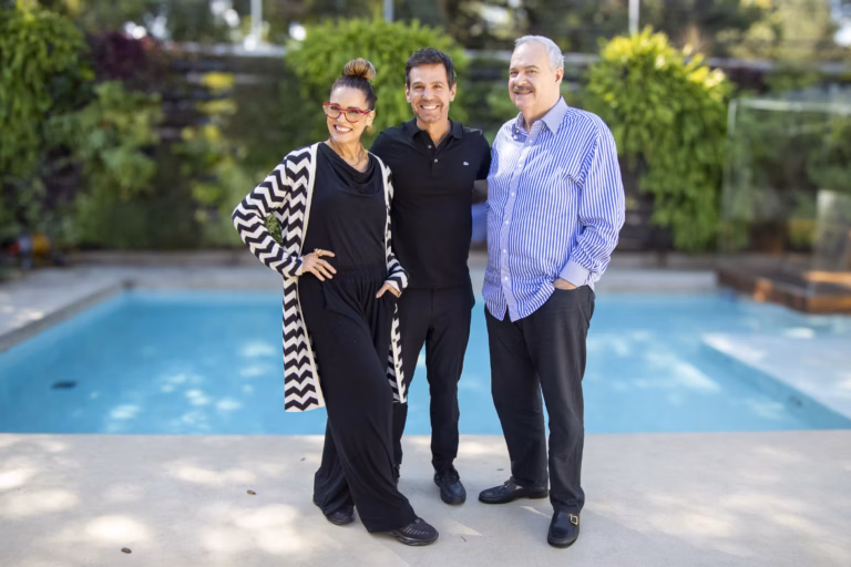 Domingo Espetacular: Marcio Atalla estreia Idade Real com Suzy Rêgo e Gilberto Barros Domingo Espetacular: Marcio Atalla estreia Idade Real com Suzy Rêgo e Gilberto Barros
