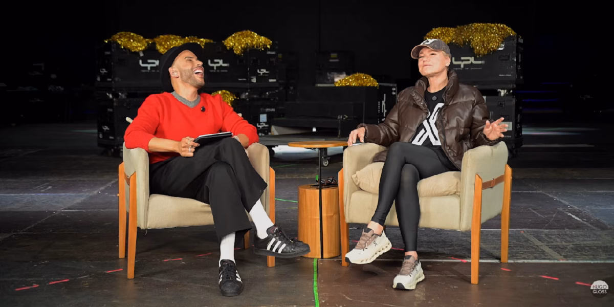 Hugo Gloss ao lado de Xuxa (Foto: Reprodução/ YouTube)