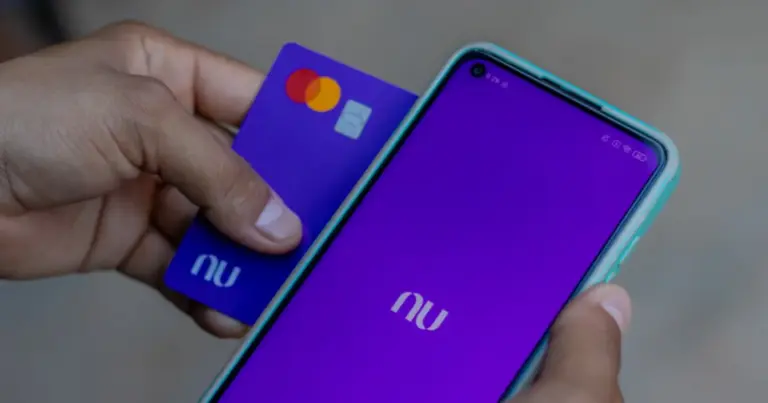 Cartão cancelado? Nubank informa o que acontece com quem não paga a fatura