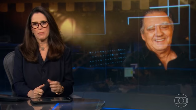 Ana Luiza Guimarães anuncia morte no JN (Foto: Reprodução / Globo) 
