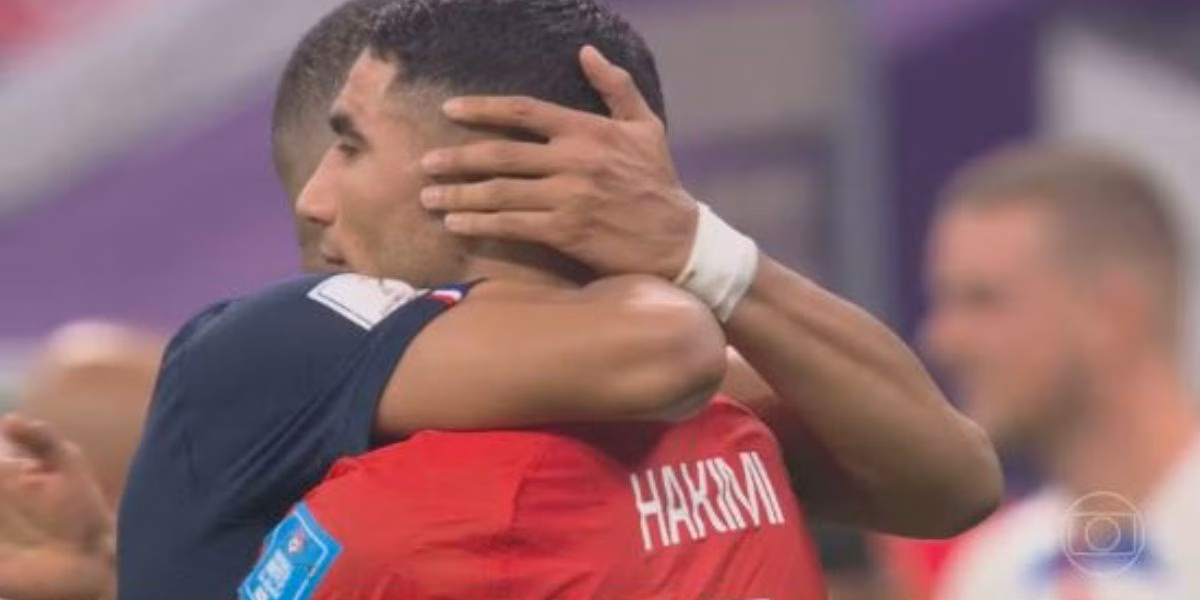 Estrelas da França e Marrocos, Mbappé e Hakimi (Foto Reprodução/Jornal Nacional)