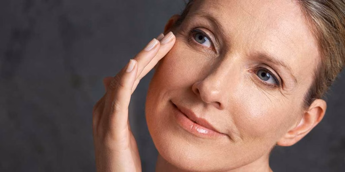 Cuide mais da pele durante a menopausa (Reprodução: Divulgação) Cuide mais da pele durante a menopausa (Reprodução: Divulgação)