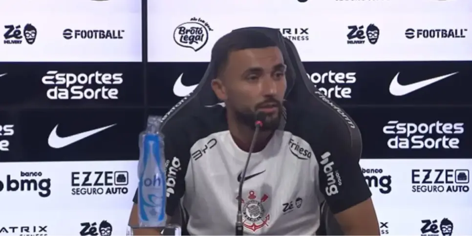 Zakaria Labyad deve ser o substituto de Garro (Reprodução: Youtube) Zakaria Labyad deve ser o substituto de Garro (Reprodução: Youtube)