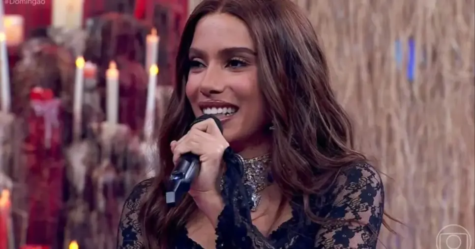Anitta durante participação no Domingão com Huck neste domingo (20) (Foto: Reprodução/Globo) Anitta durante participação no Domingão com Huck neste domingo (20) (Foto: Reprodução/Globo)