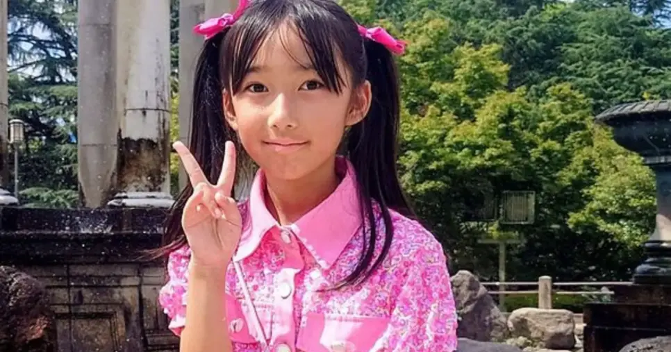 Cantora Hirata Runa - Foto Montagem