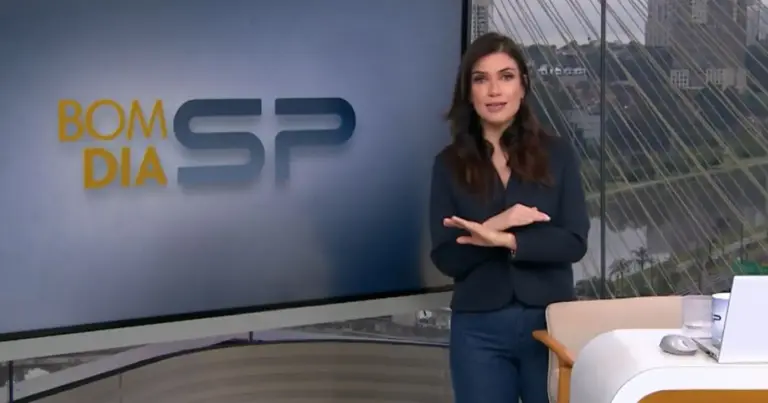 Sabina Simonato lida com erro no BDSP e precisa pedir ajuda ao vivo: “Vergonha” Sabina Simonato lida com erro no BDSP e precisa pedir ajuda ao vivo: “Vergonha”
