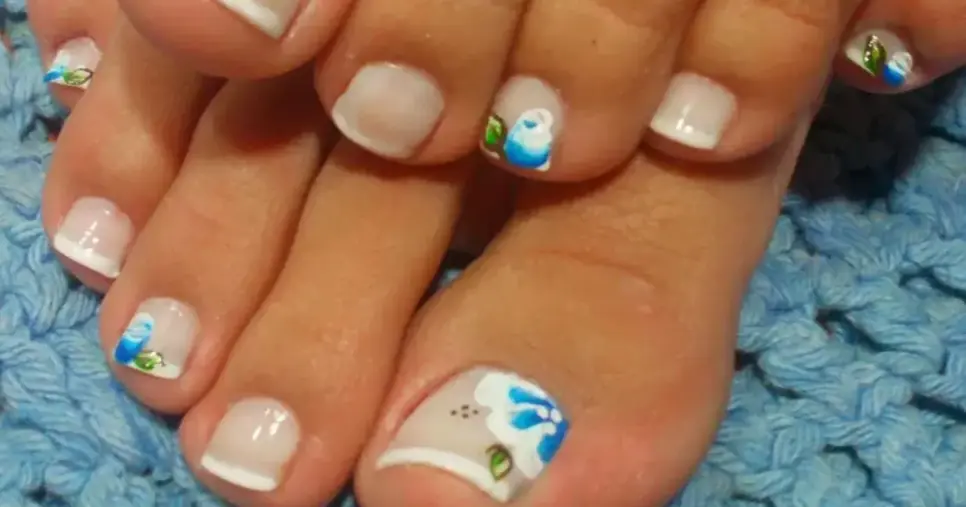 Unhas com desenhos (Foto Reprodução/Pinterest)