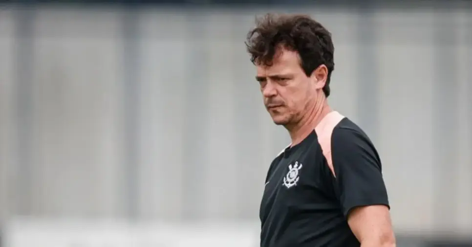 Corinthians: Diniz mira 3 reforços para tentar recuperar o time Corinthians: Diniz mira 3 reforços para tentar recuperar o time